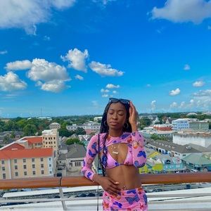 Meet your Posher, Essence